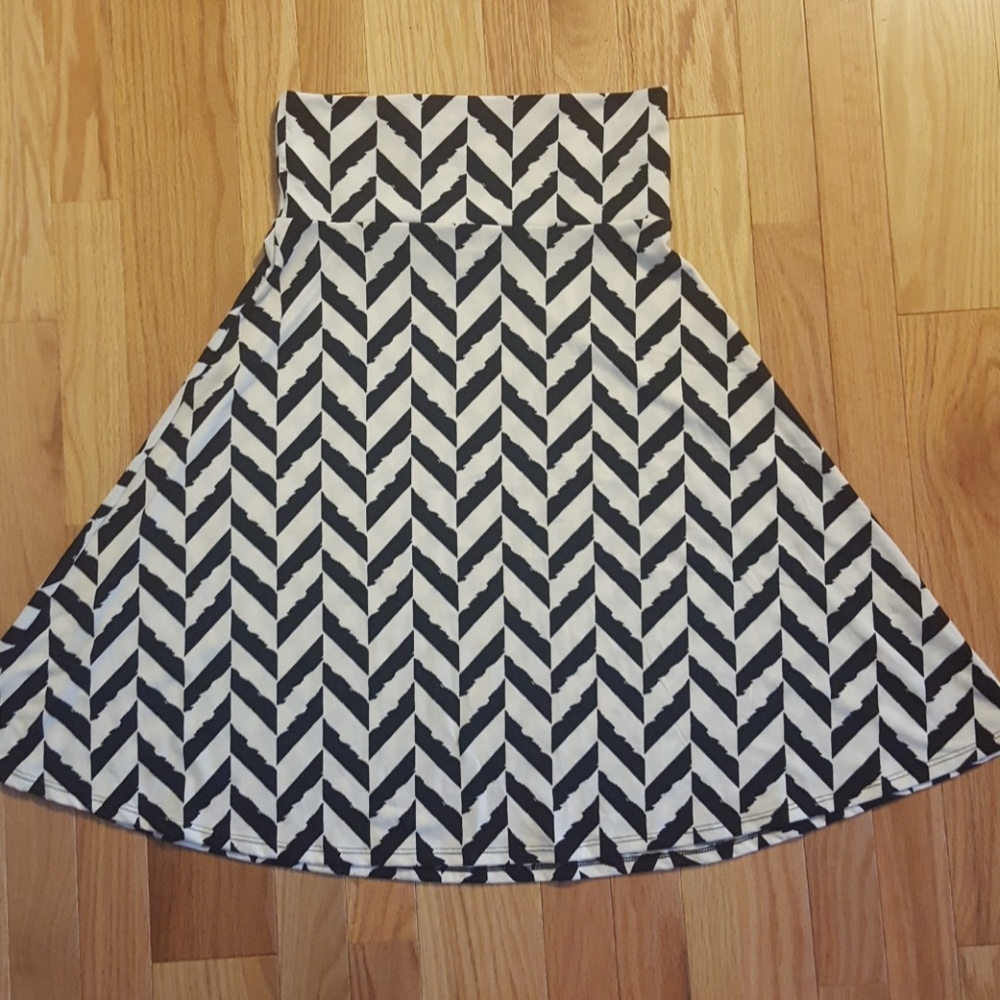 NWOT LulaRoe Azure Skirt